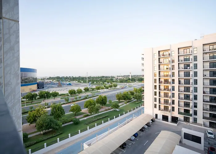 Ferrari World & Seaworld - Luxe 2Bhk Canal View
