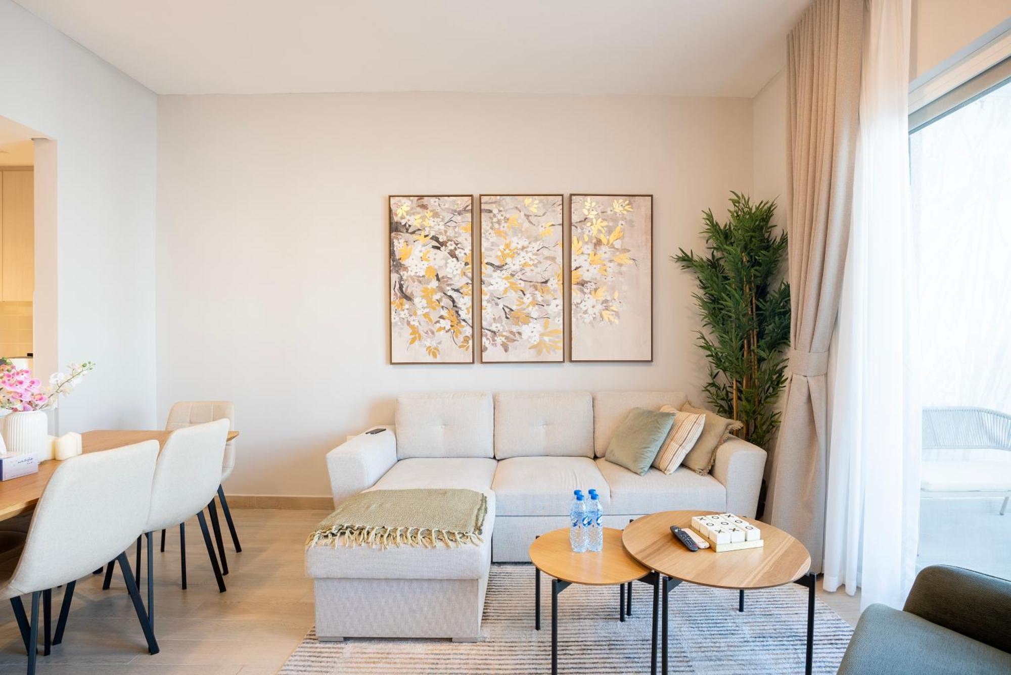 Ferrari World & Seaworld - Luxe 2bhk Canal View Apartamento *